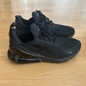 Nike AirMax 270 women’s 8 in Black